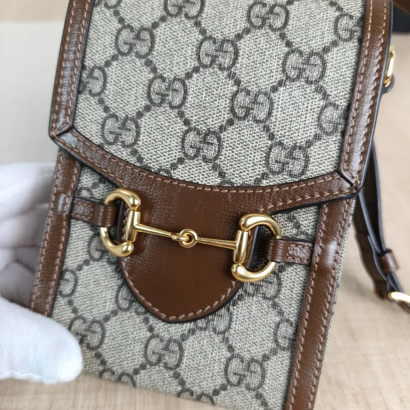 GUCCI Crossbody Bag Horsebit 1955Collection Mini Monogram PV Cmini11.5 × 4 × 17 cm — detail view 4 of 14