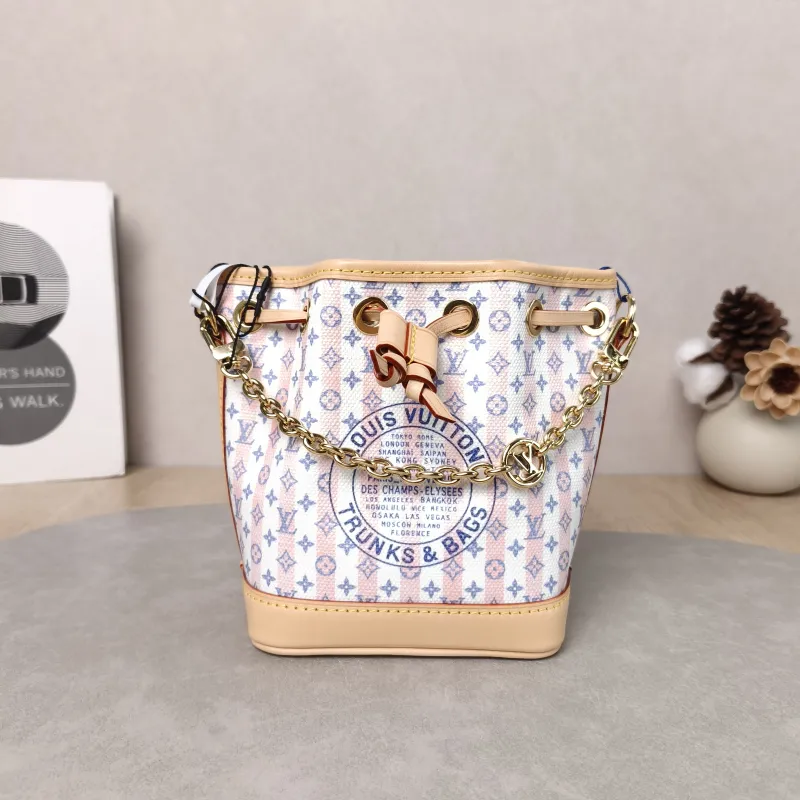 Louis Vuitton Shoulder Bag NANO NOÉ Bucket Bag Nano Pink PV Cnano13 × 10 × 16 cm