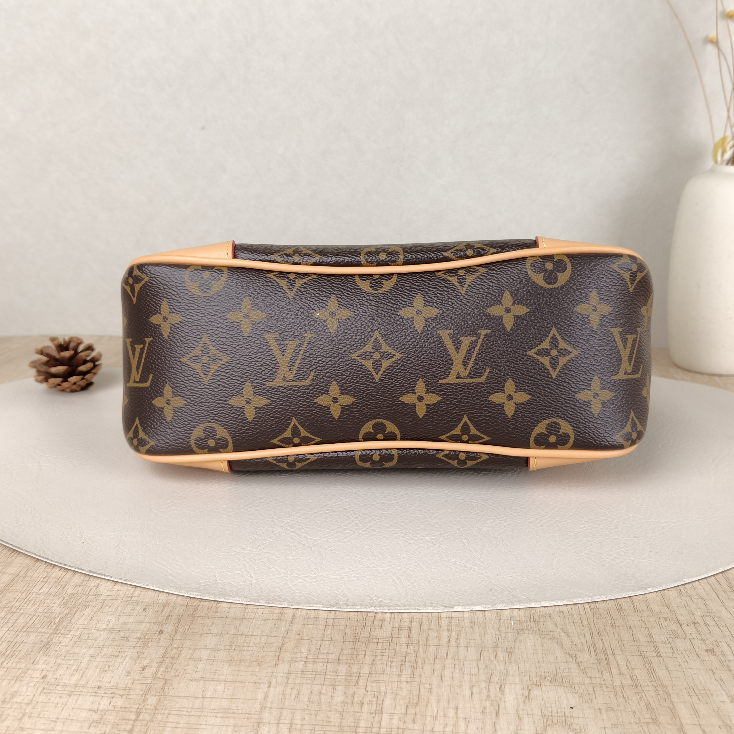Louis Vuitton Crossbody Bag Boulogne PVC Small26 × 9.5 × 16 cm — cover view 2 of 6