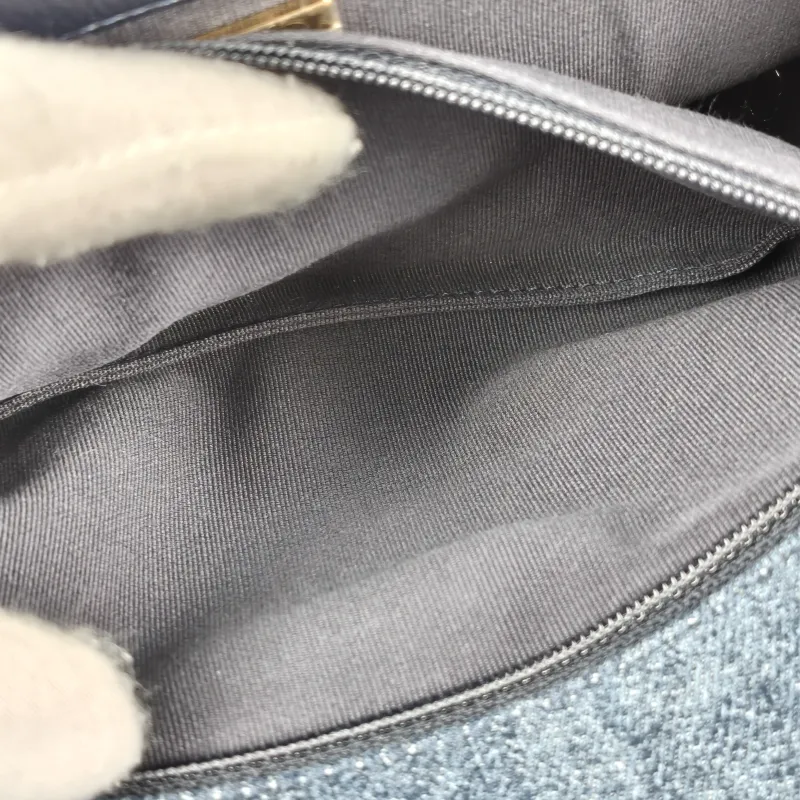 Chanel Crossbody Bag 19Bag Blue Small 26 × 9 × 16 cm — detail view 8 of 15