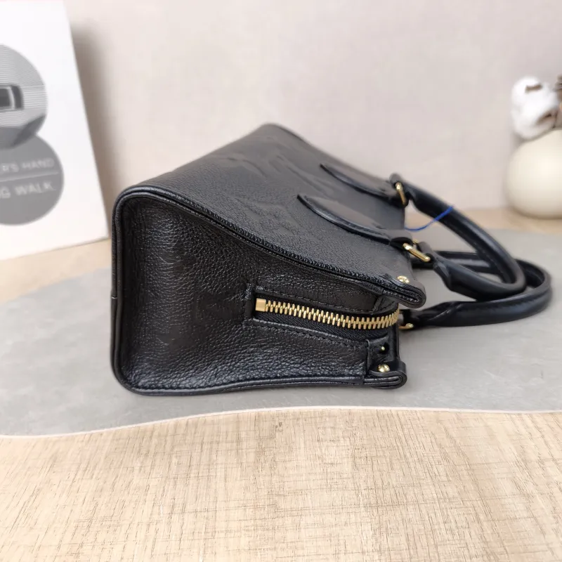 Louis Vuitton Crossbody Bag Onthego East West Two Straps Black Monogram Empreinte Embossed Calfskin Small 25 × 10 × 13 cm — detail view 3 of 11