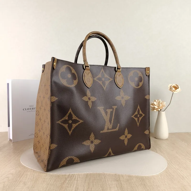 Louis Vuitton Shoulder Bag Onthego Large Monogram PVC Large41 × 19 × 34 cm — cover view 3 of 4