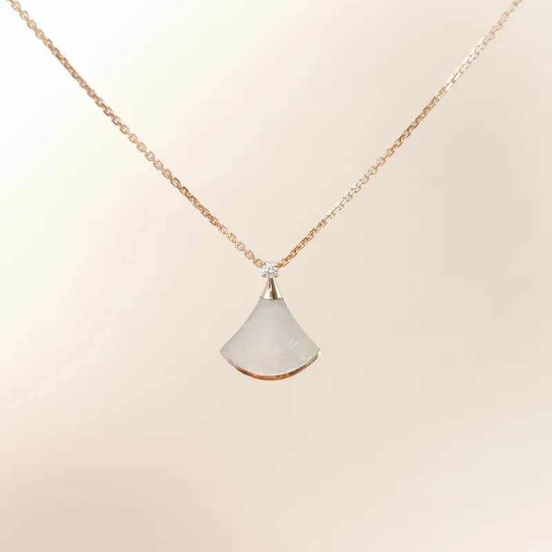 Bvlgari Necklace Divas' Dream White Mother-of-Pearl Diamond18KR ose Gold Small 43cm