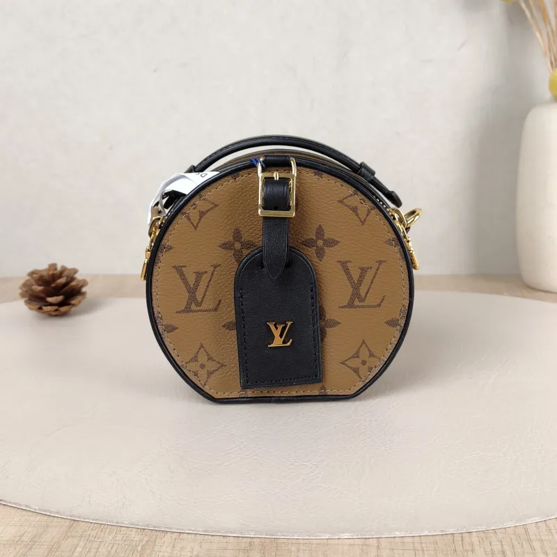 Louis Vuitton Crossbody Bag Mini BOITE CHAPEAU Monogram PVC Mini 13 × 6.5 × 12 cm
