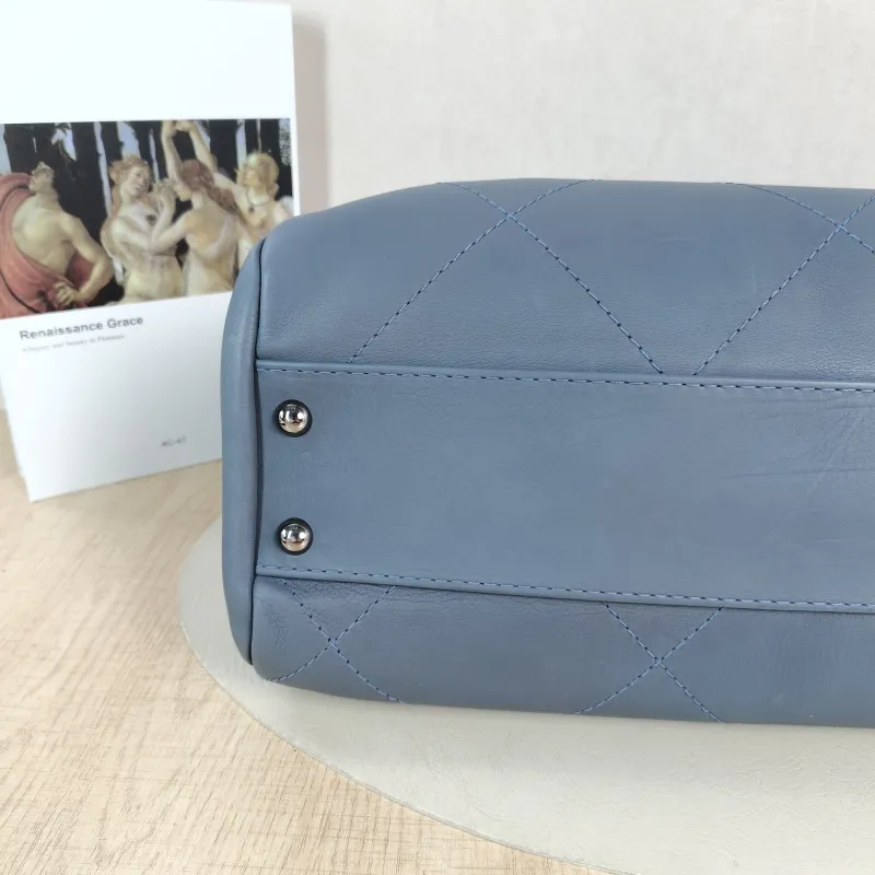Chanel Shoulder Bag tote Grey Calfskin 38 × 15 × 25 cm 15 — detail view 9 of 10