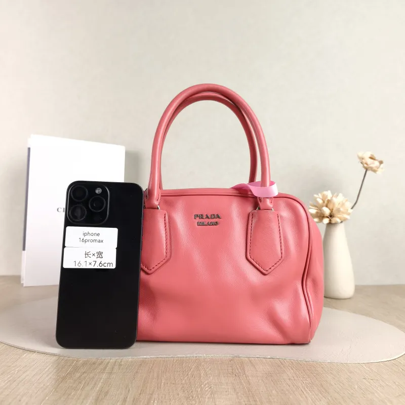 PRADA Crossbody Bag Crossbody Bag Pink Calfskin One Size 22 × 13 × 16 cm — cover view 5 of 5