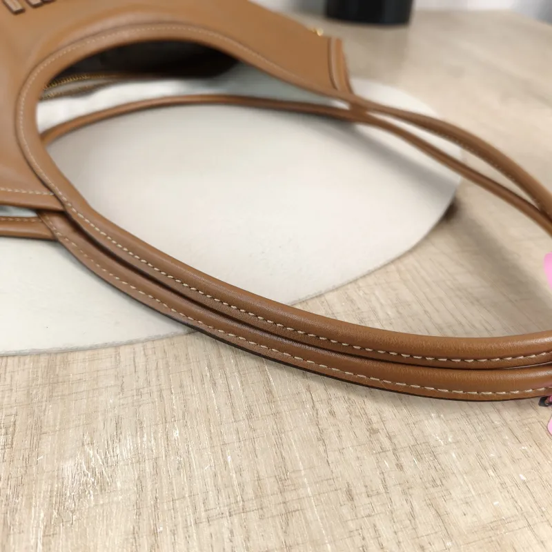 Miumiu Shoulder Bag IVY Tote Shopping Tote CC alfskin Medium 35*40 — detail view 3 of 10