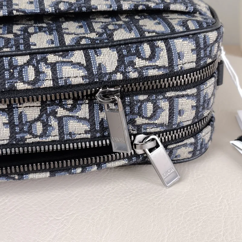DIOR Crossbody Bag Safari Messenger Bag Beige · Black Large 26.5 × 7.5 × 17.5 cm — detail view 9 of 14