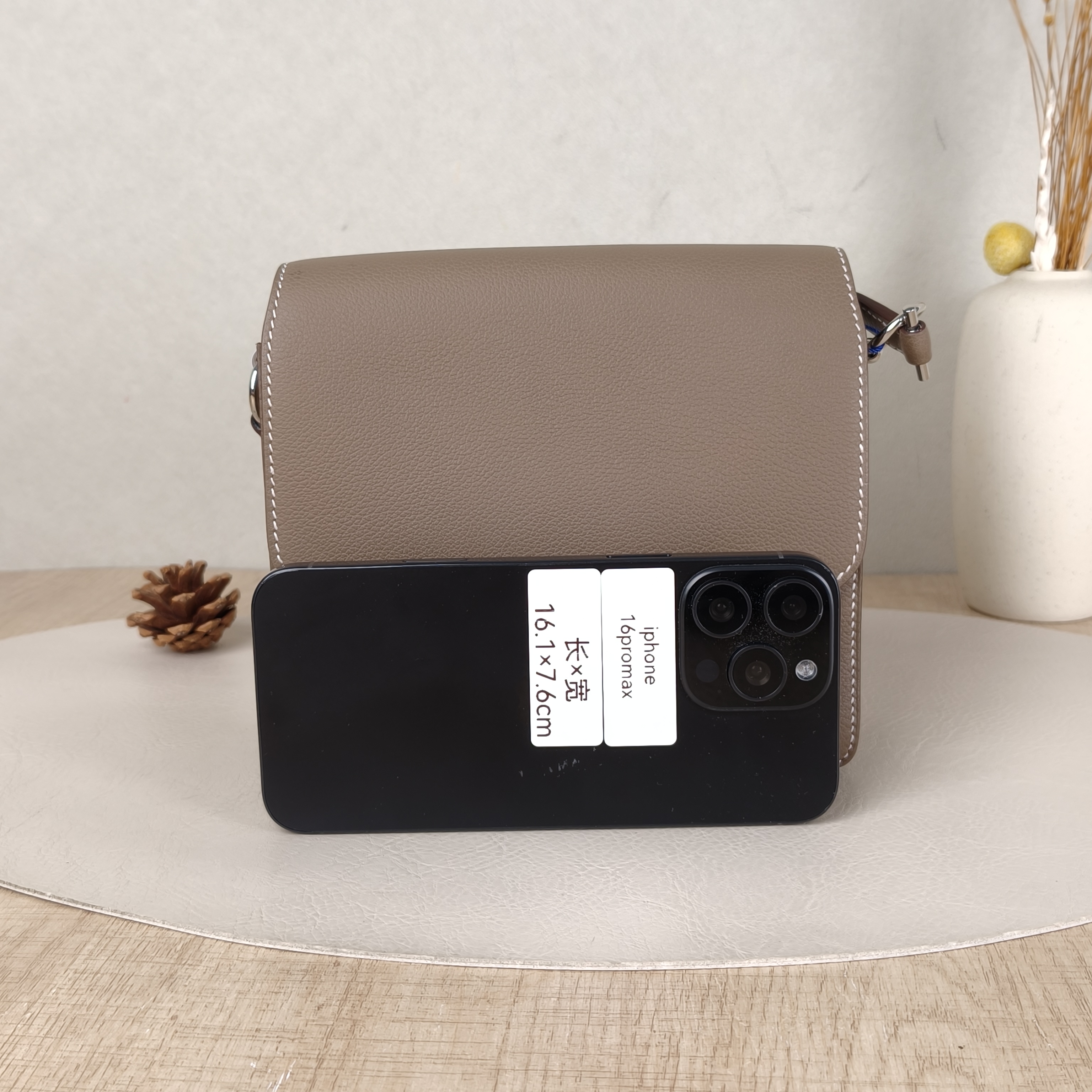Hermès Crossbody Bag Roulis 19 Evercolor Calfskinmini18 × 6 × 15 cm — cover view 4 of 5