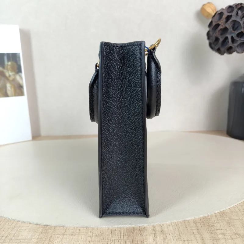 Louis Vuitton Crossbody Bag PETIT SAC PLAT Mini Calfskin Mini 14 × 5 × 17 cm — detail view 7 of 10