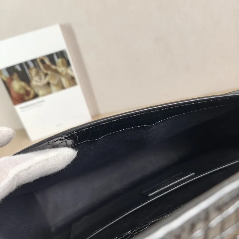 SAINT LAURENT Shoulder Bag MANHATTAN Black Embossed Calfskin Medium 29 × 7.5 × 20 cm — detail view 1 of 13
