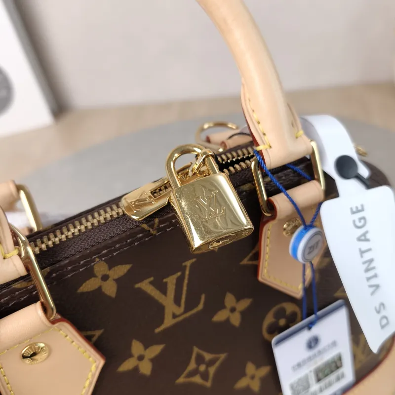 Louis Vuitton Crossbody Bag Alma BB Monogram PVC BB 23.5 × 11.5 × 17.5 cm — detail view 4 of 12