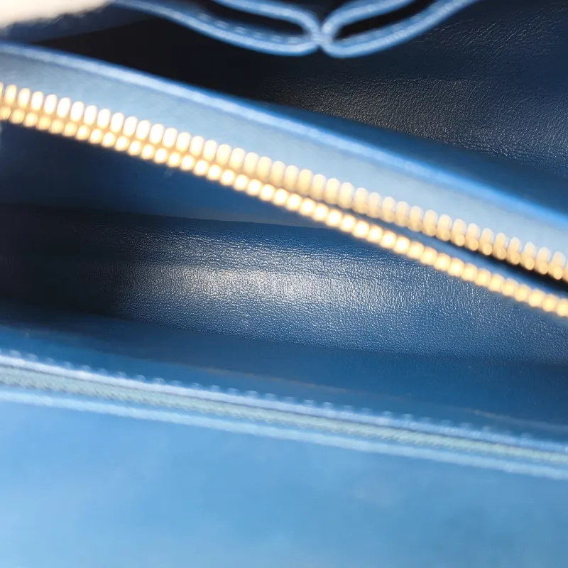 Chanel Top Handle Bag Coco Handle​ Blue V Calfskin Medium 29 × 12 × 18 cm 24 — detail view 1 of 15