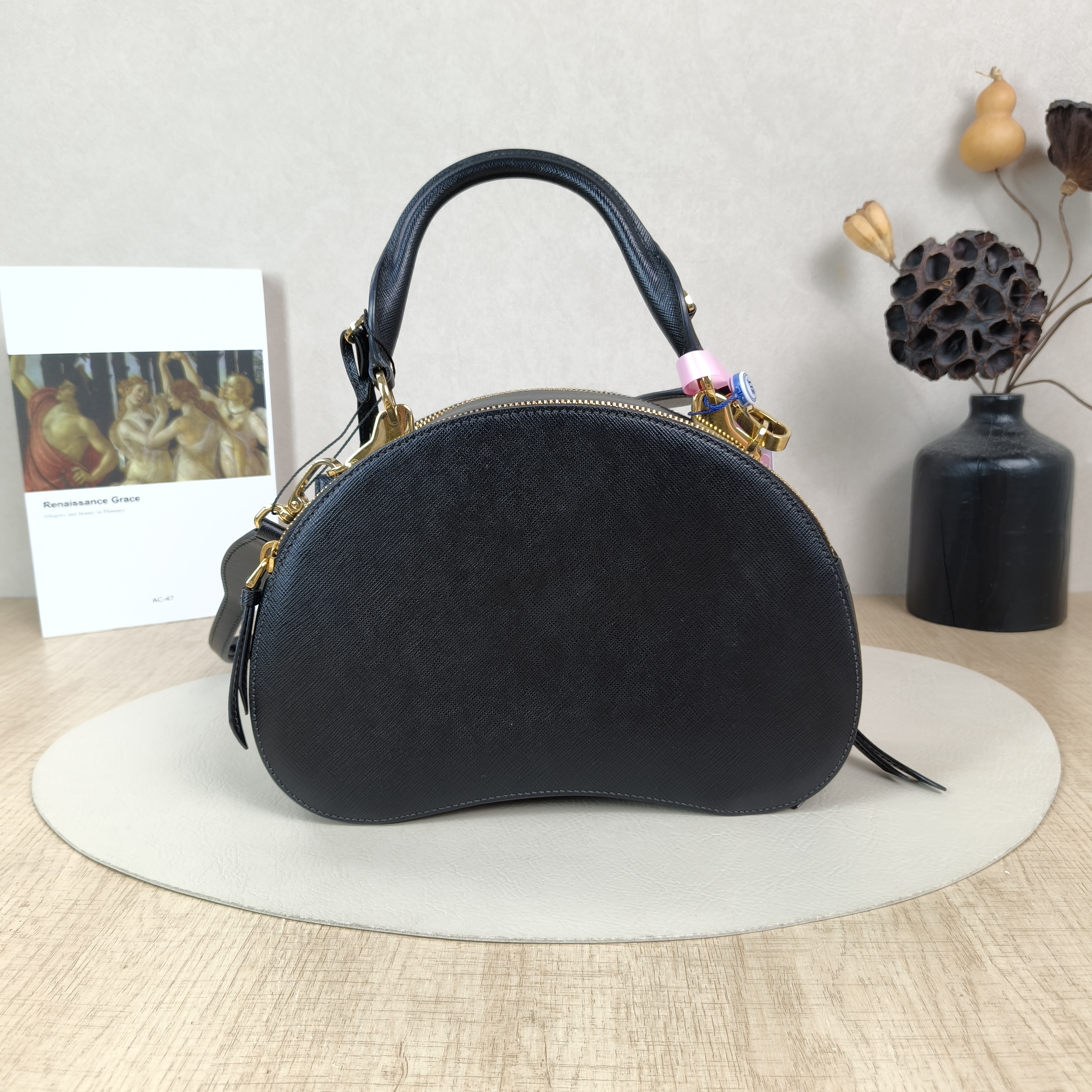 PRADA Shoulder Bag Black Calfskin One Size25 × 8 × 16 cm — cover view 4 of 6