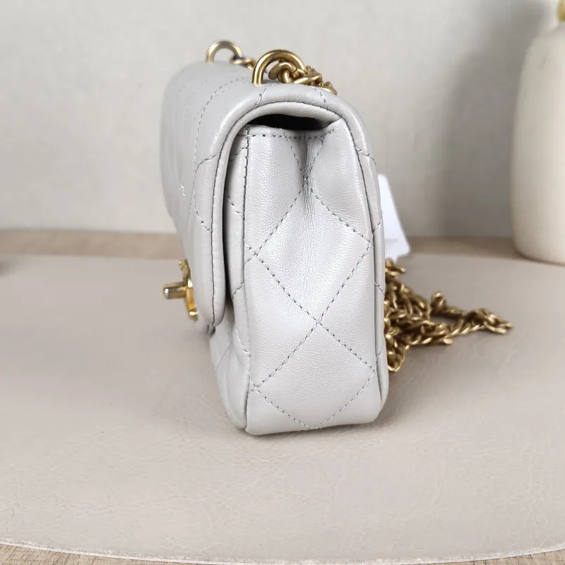 Chanel Crossbody Bag Grey Lambskin One Size19 × 5 × 12.5 cm — detail view 9 of 13