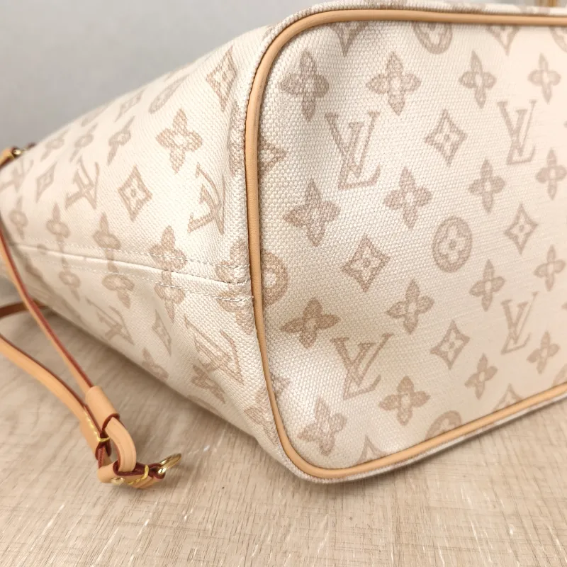 Louis Vuitton Shoulder Bag Neverfull PVC Medium 31 × 14 × 28 cm — detail view 11 of 13