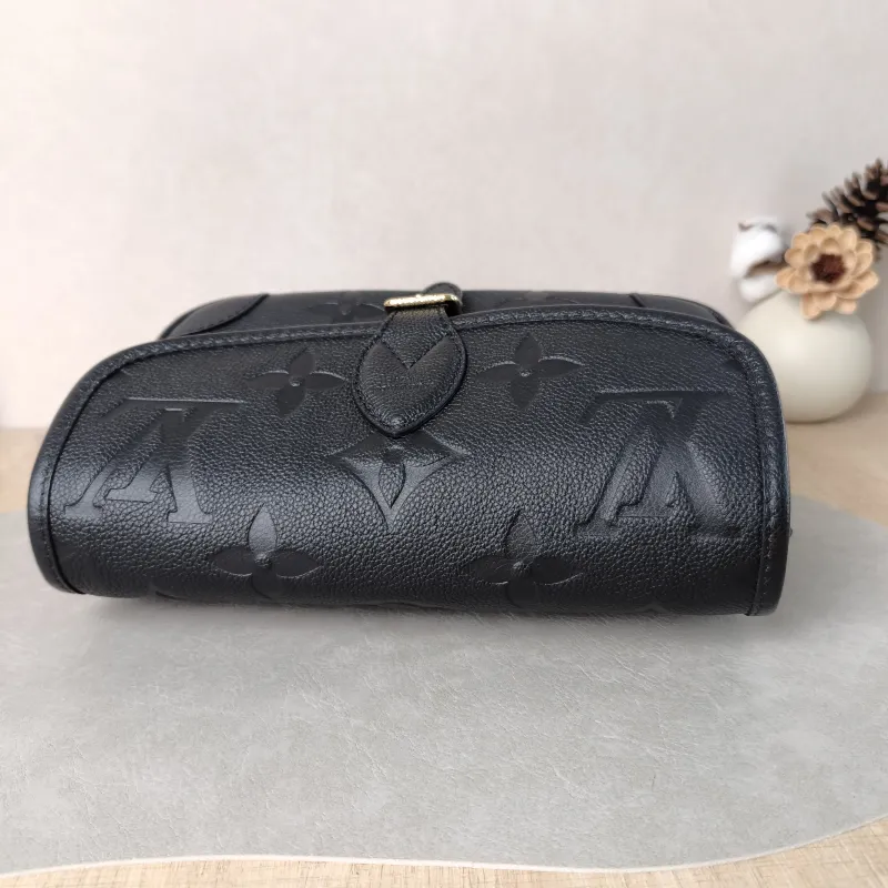 Louis Vuitton Crossbody Bag Diane Baguette Bag Black Monogram Empreinte Embossed Calfskin Small 24 × 9 × 15 cm — detail view 13 of 13