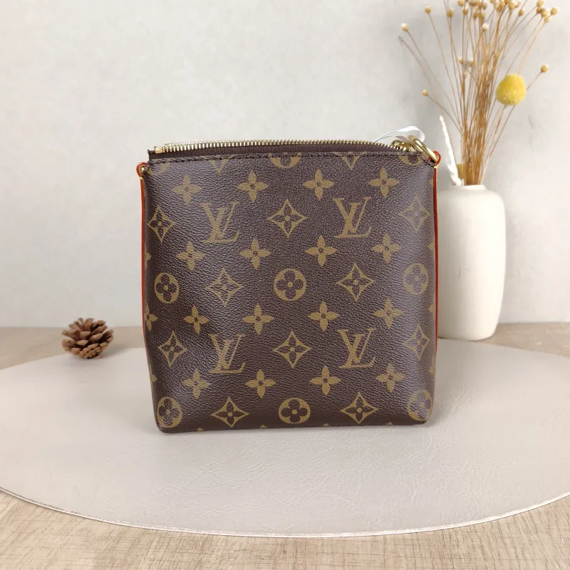 Louis Vuitton Crossbody Bag Multipass Hobo Shoulder Bag Monogram PVC17.5 × 9.5 × 18 cm