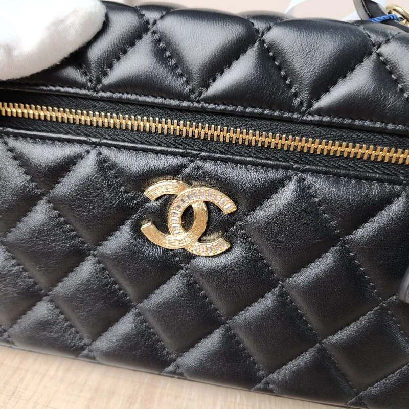 Chanel Crossbody Bag lp Box Bag Black Lambskin One Size 19.5 × 5 × 17 cm — detail view 5 of 12