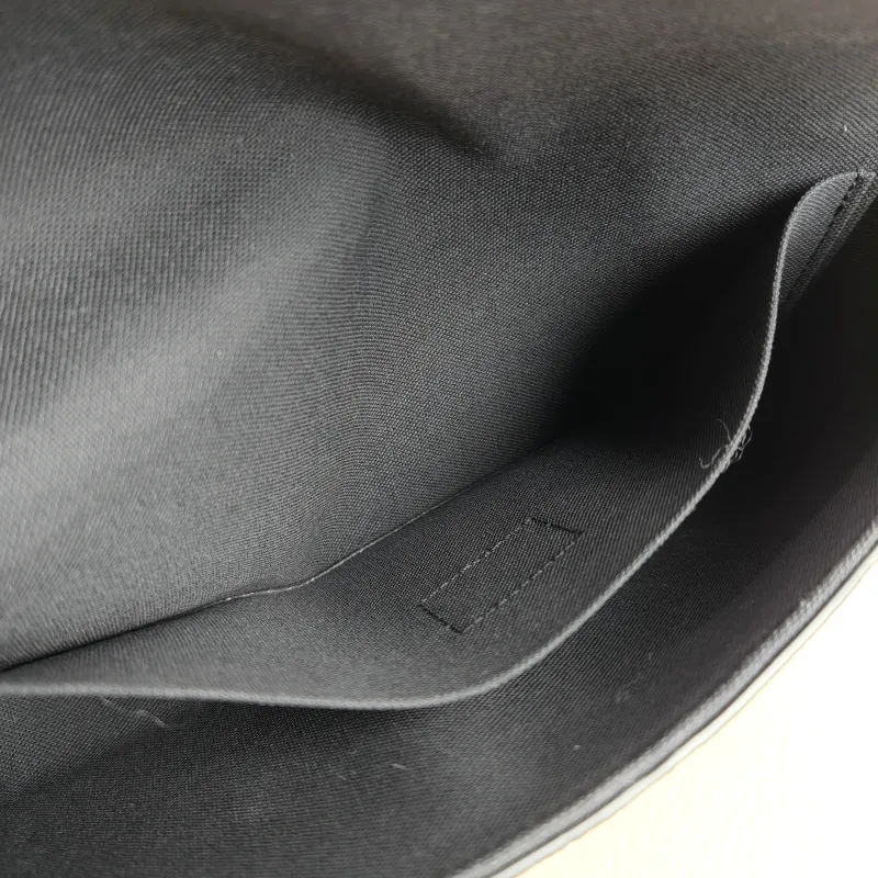 Louis Vuitton Crossbody Bag Pochette Félicie Black Calfskin Small21 × 3 × 12 cm — detail view 7 of 14