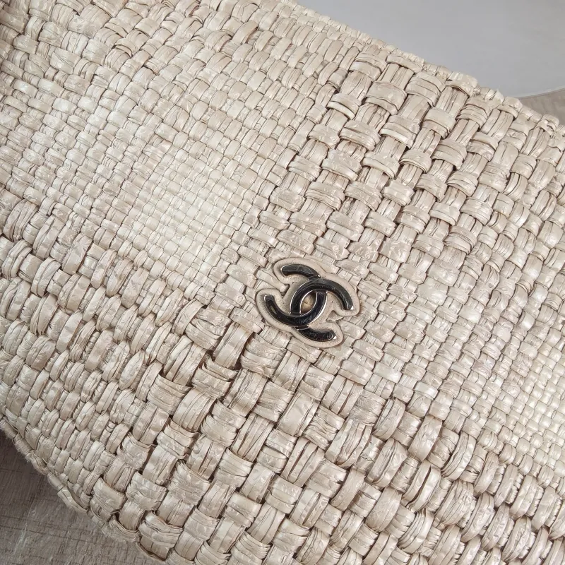 Chanel Crossbody Bag Top Handle Crossbody Bag Woven One Size 22 × 5 × 12.5 cm — detail view 2 of 10