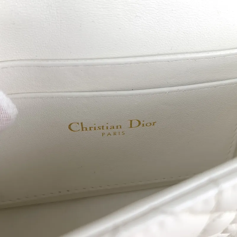 DIOR Crossbody Bag My Chain Bag White Lambskin18 × 3.5 × 10 cm — detail view 7 of 11