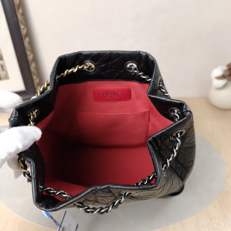 Chanel Backpack Gabrielle Backpack Black CC alfskin22.5 × 10.5 × 23 cm — detail view 7 of 17