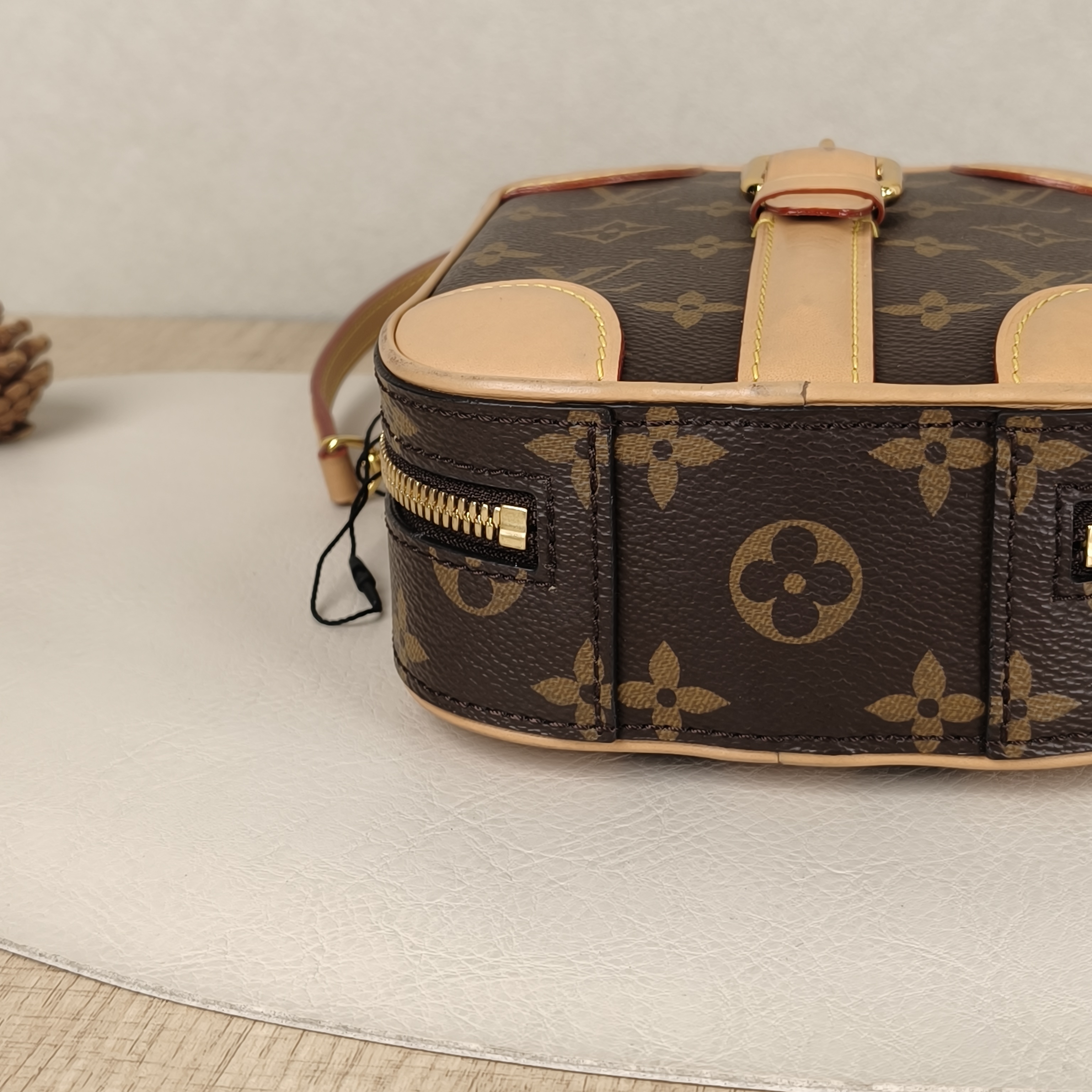 Louis Vuitton Crossbody Bag Luggage Vertical Box Monogram PV Cmini14.5 × 6 × 18.5 cm — cover view 6 of 9