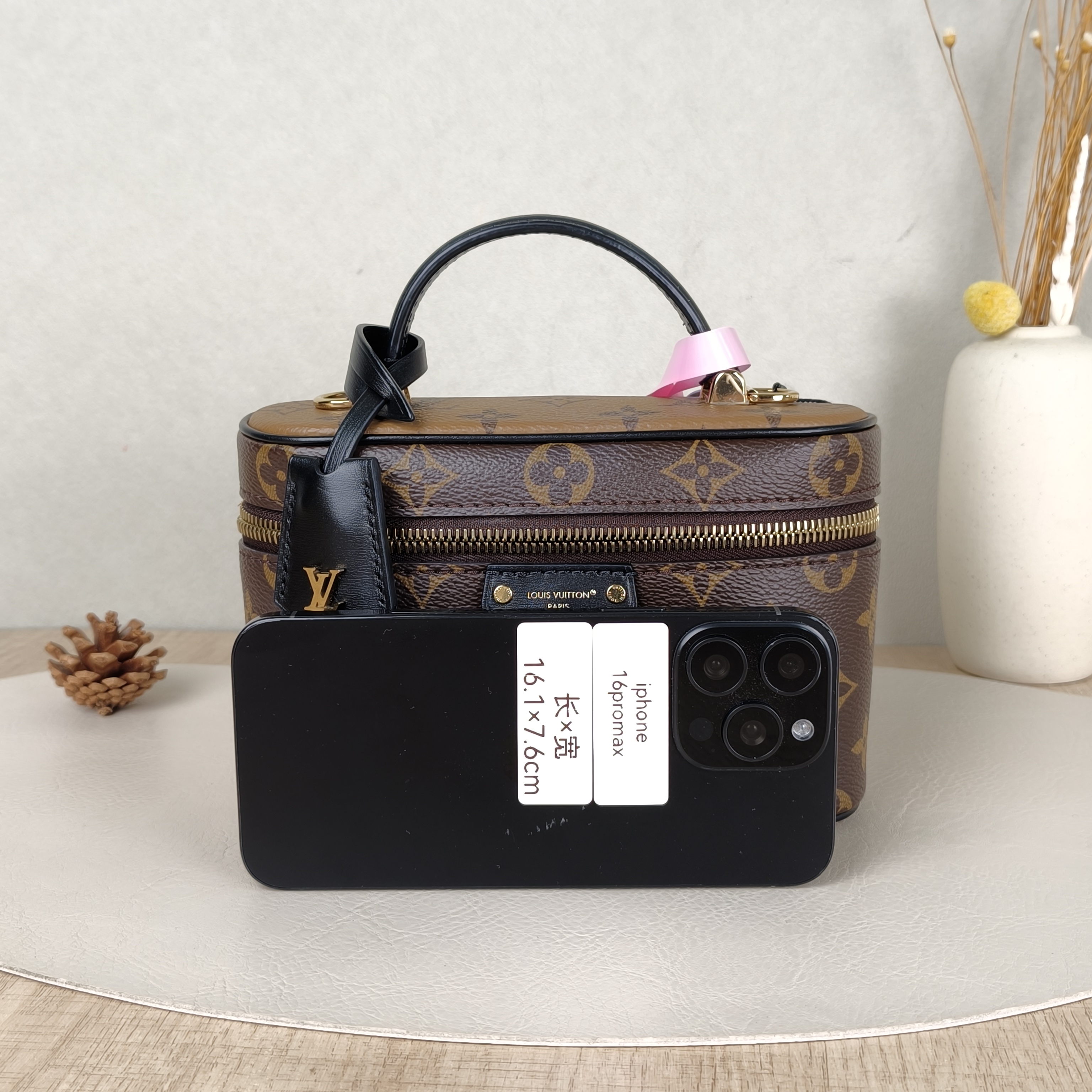 Louis Vuitton Shoulder Bag VANITY POUCH Cosmetic Bag Monogram PVC One Size19 × 6.5 × 11.5 cm — cover view 3 of 5