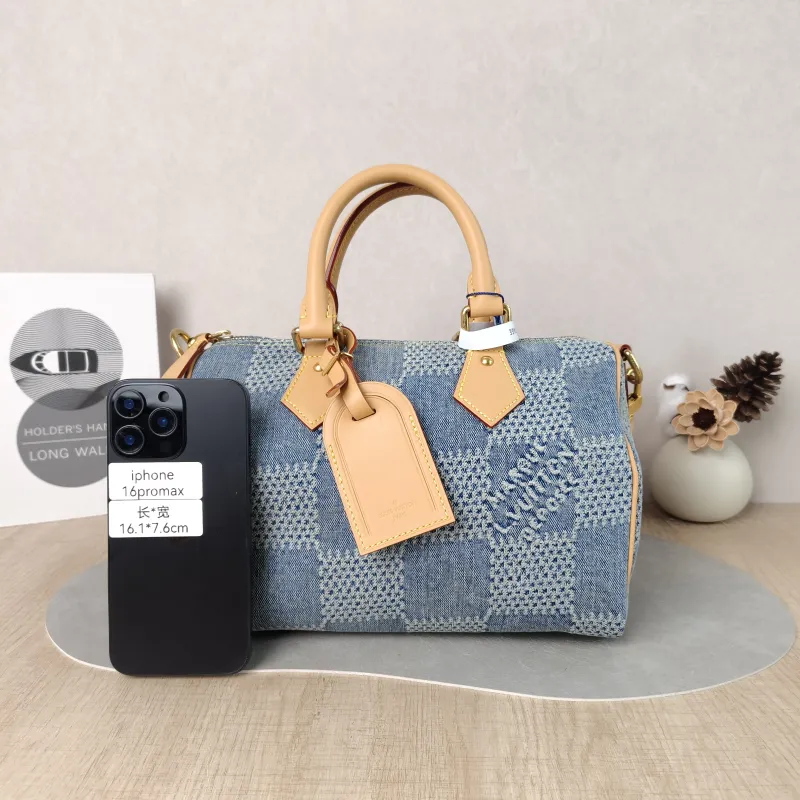 Louis Vuitton Crossbody Bag Speedy25 Medium 25 × 15 × 19 cm — cover view 6 of 6