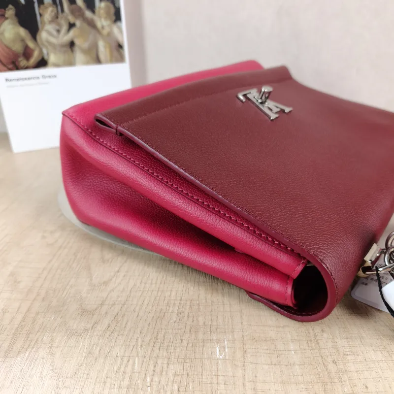Louis Vuitton Crossbody Bag LOCKME II Shoulder Bag Colorblock Calfskin Medium 29 × 10 × 20 cm — detail view 13 of 14