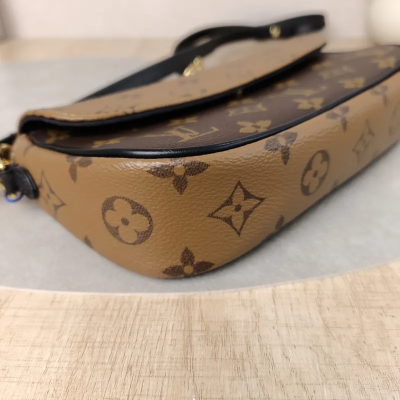 Louis Vuitton Crossbody Bag IVY Monogram PVC Small23.5 × 4.3 × 12 cm — detail view 4 of 13