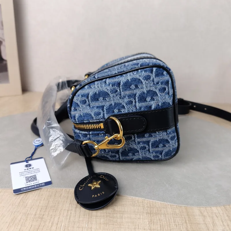 DIOR Crossbody Bag Groove 20 Top Handle Bag Blue Small 20.5 × 12 × 13.5 cm — detail view 3 of 13