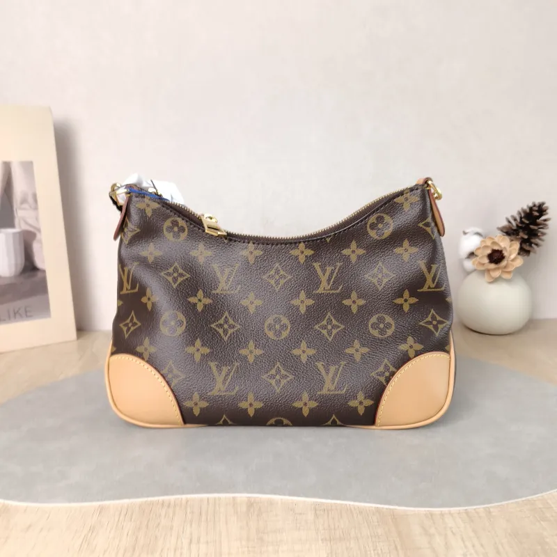 Louis Vuitton Crossbody Bag Boulogne PVC Small 26 × 9.5 × 16 cm — cover view 3 of 6