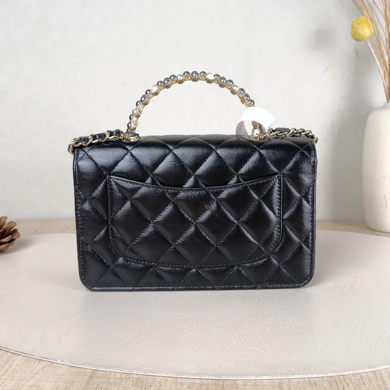 Chanel Crossbody Bag Pearl Black Lambskin 19 × 3.5 × 12 cm — cover view 4 of 6
