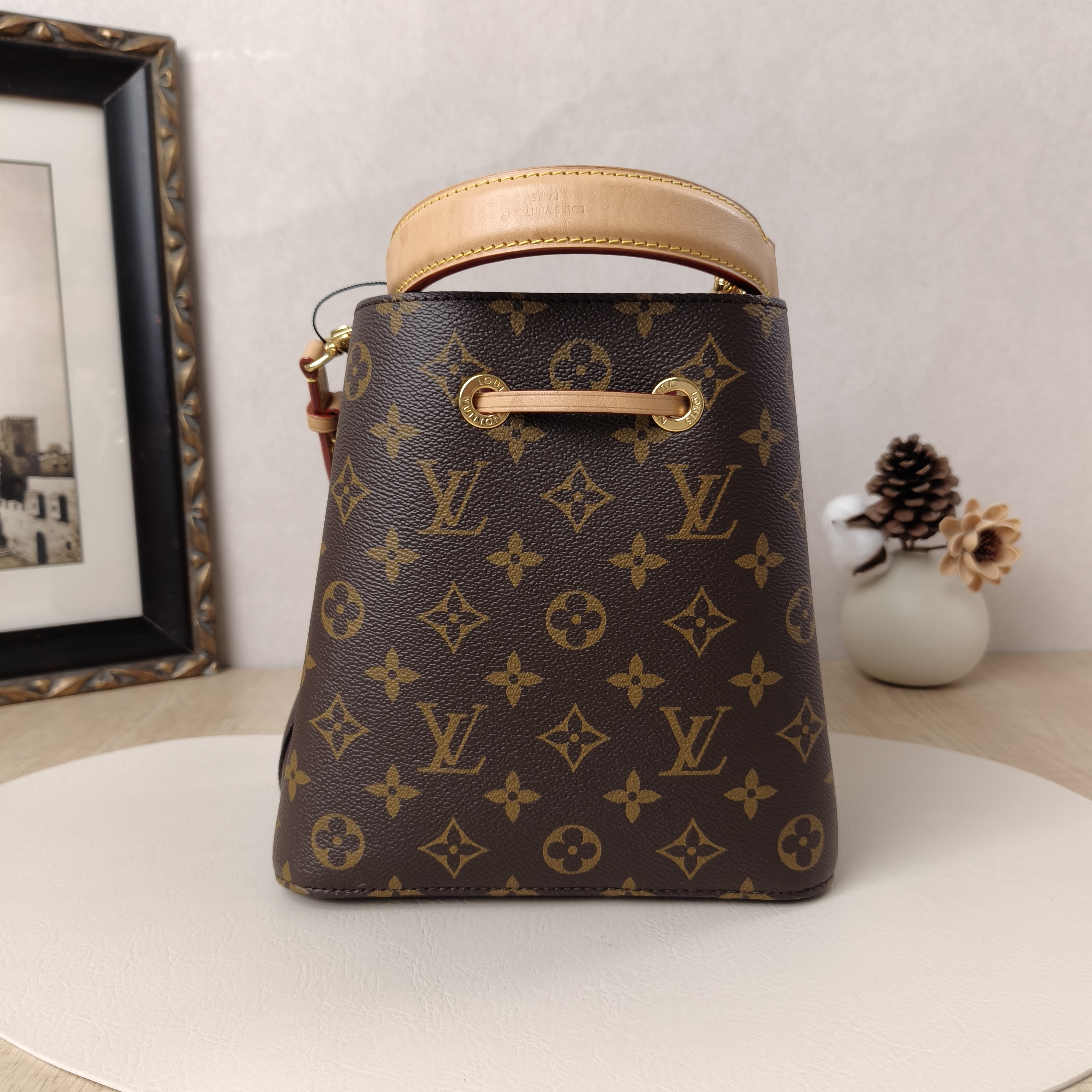 Louis Vuitton Crossbody Bag NÉONOÉ Bucket Bag BB Monogram PVCBB20 × 13 × 20 cm — cover view 3 of 10