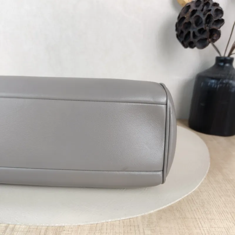Miumiu Shoulder Bag Grey Calfskin One Size 27.5 × 10 × 14 cm — detail view 3 of 12