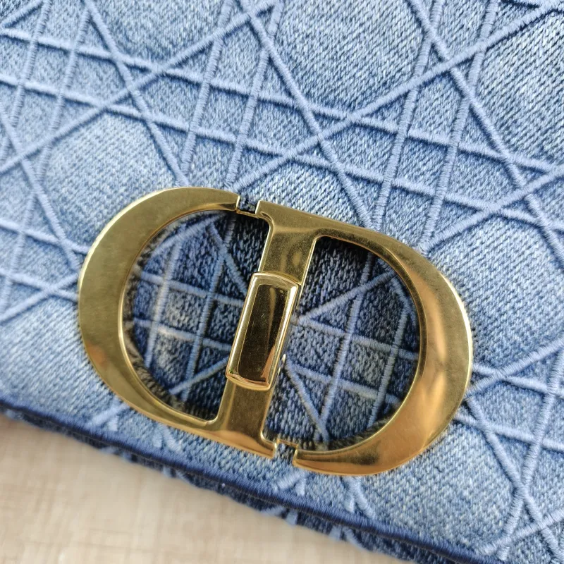 DIOR Crossbody Bag Caro Chain Bag Blue Small 20 × 7 × 13.5 cm — detail view 8 of 13