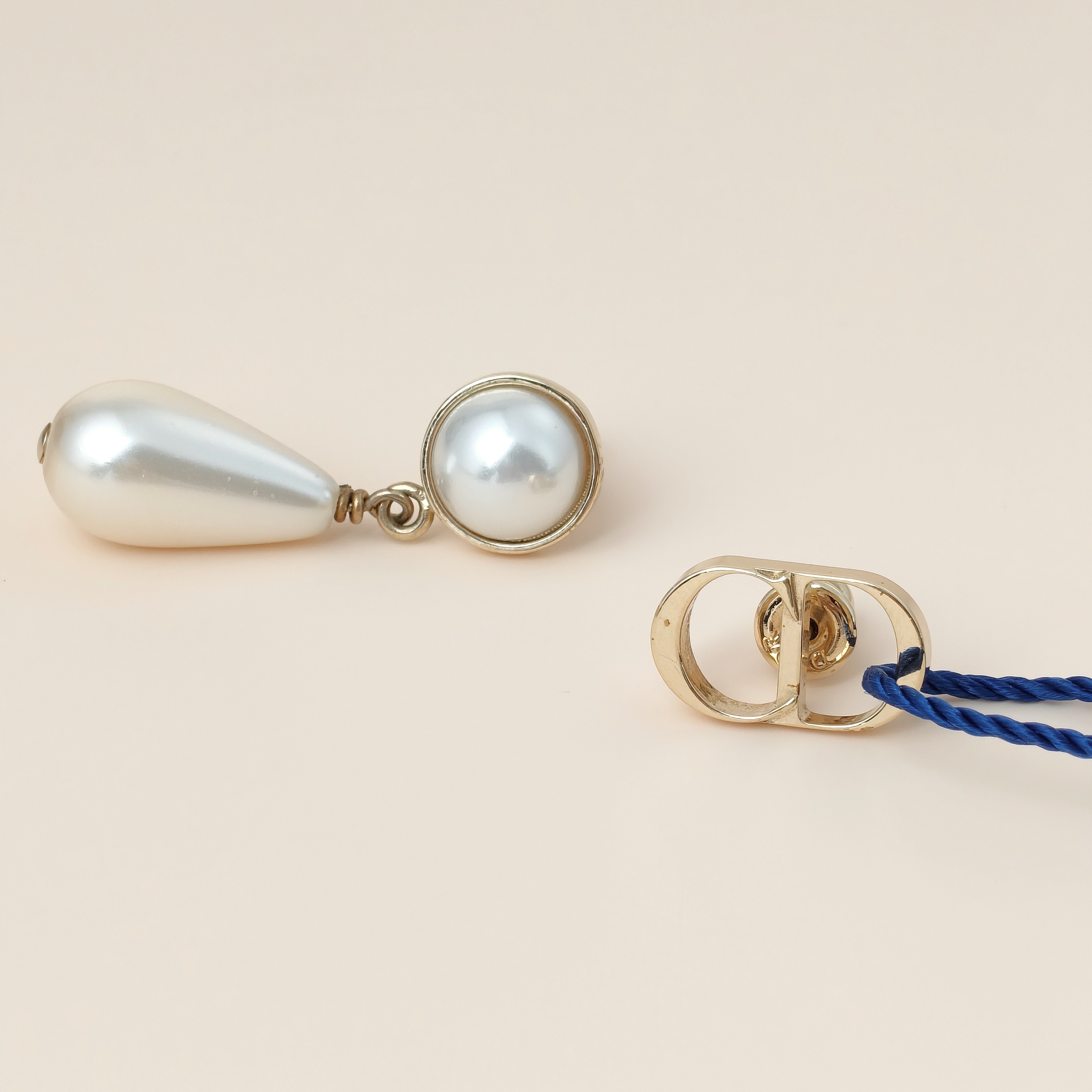 DIOR Earrings Earrings Gold One Size — cover view 7 of 7