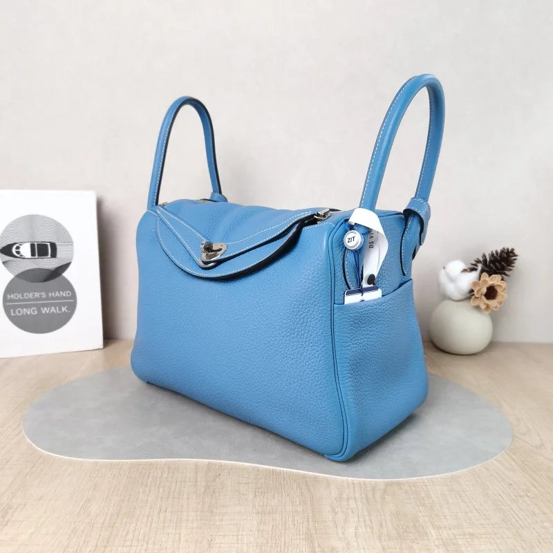 Hermès Crossbody Bag Lindy 3075 Taurillon Clemence TC Calfskin30 × 15 × 19 cm — cover view 5 of 6