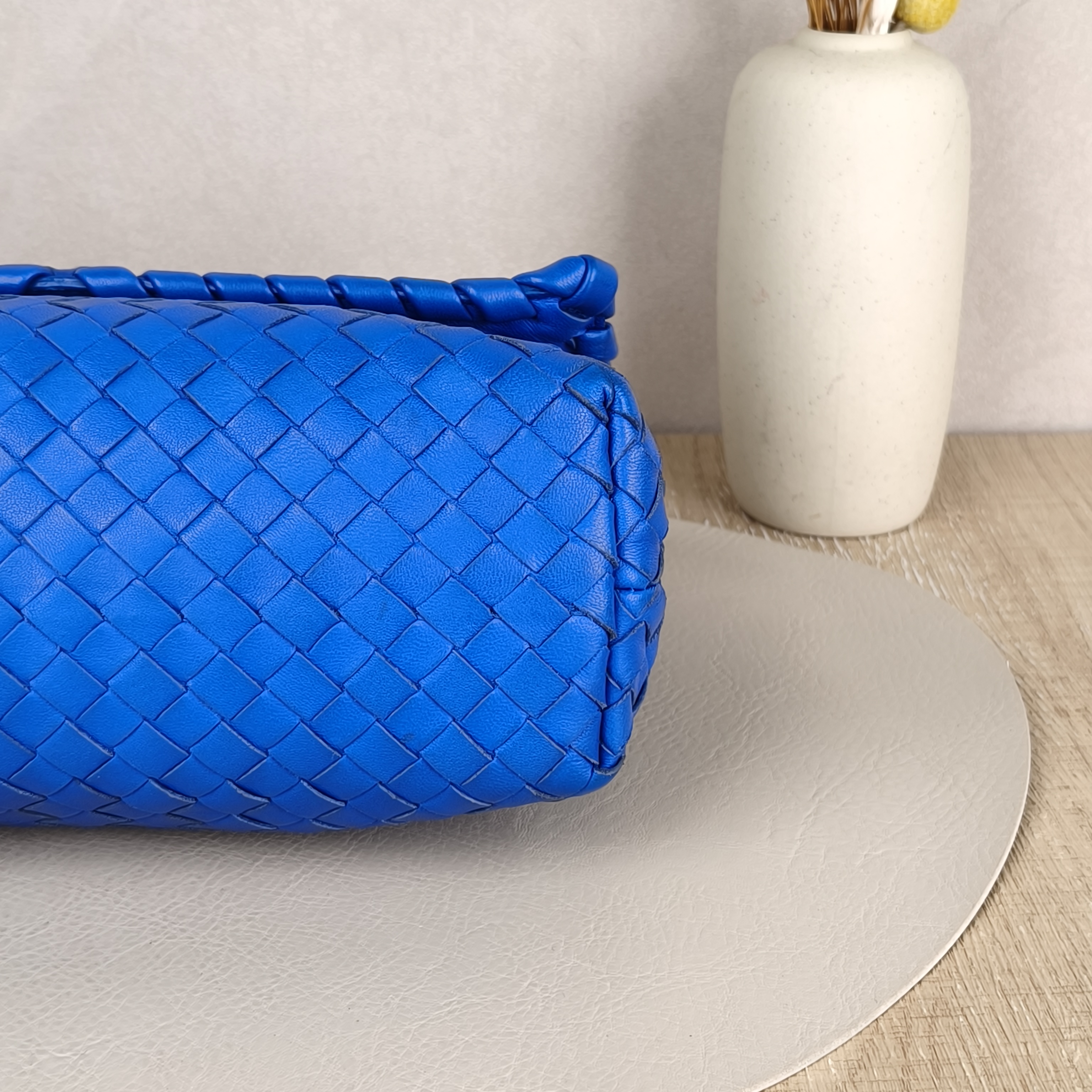 Bottega Veneta Shoulder Bag Woven Messenger Bag Blue Lambskin One Size25 × 8 × 17 cm — cover view 6 of 8