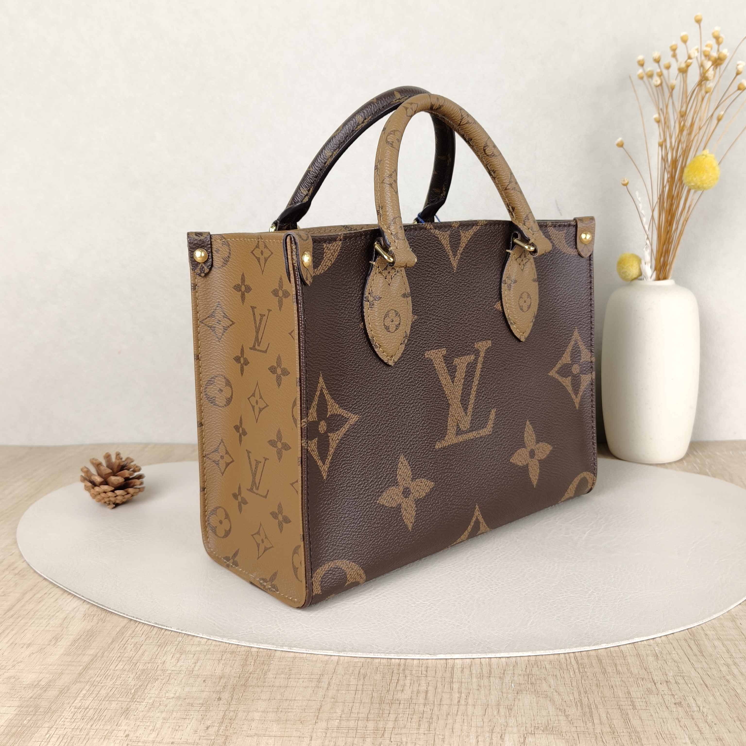 Louis Vuitton Shoulder Bag Onthego Monogram PVC Small25 × 11.5 × 19 cm — cover view 5 of 5