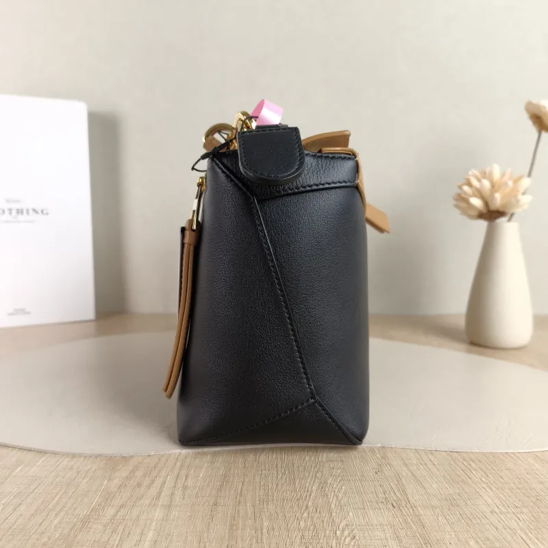 LOEWE Crossbody Bag Puzzle Brown Black CC alfskin Small 24 × 10.5 × 16.5 cm — detail view 7 of 12