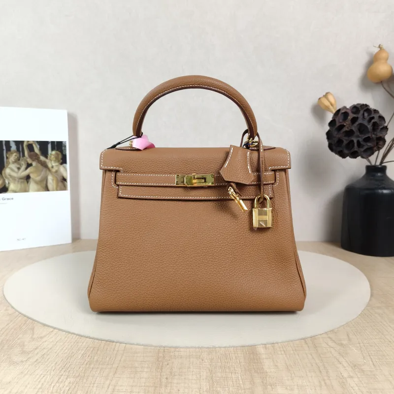 Hermès Crossbody Bag Kelly 25 37Gold Togo Calfskin One Size25 × 7 × 17 cm