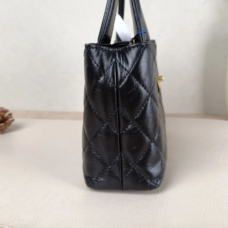 Chanel Shoulder Bag Kelly Black Waxed Leather Small 19 × 7 × 13 cm — detail view 9 of 12