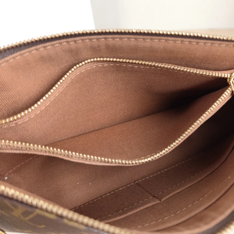 Louis Vuitton Shoulder Bag Pochette Accessoires Two Straps Monogram PVC Large 23.5 × 4 × 13.5 cm — detail view 3 of 10