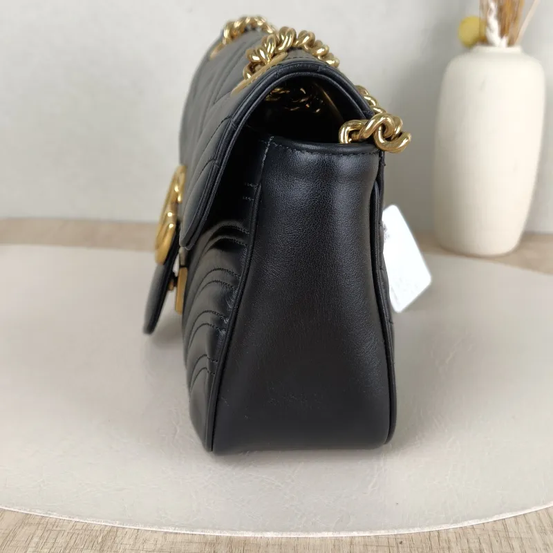 GUCCI Crossbody Bag GG Marmont Medium Marmont 26 Black CC alfskin Medium 26 × 7 × 15 cm — detail view 11 of 13