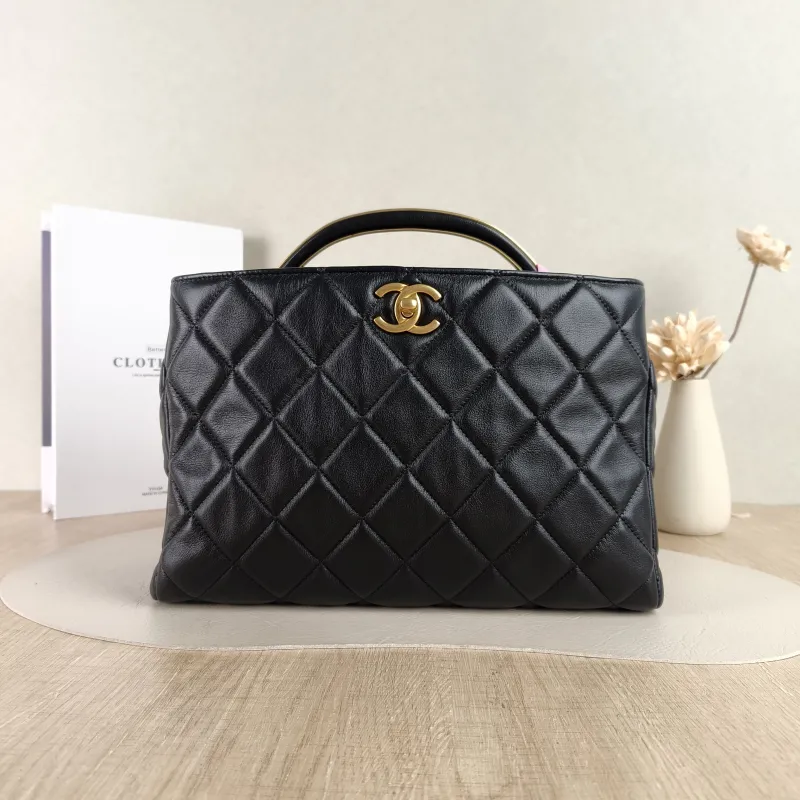 Chanel Shoulder Bag Tote Bag Black One Size 28 × 11 × 18 cm