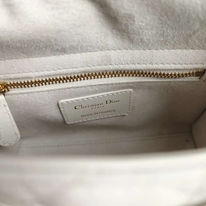 DIOR Crossbody Bag Lady Lady Dior Bag White Lambskin Mini 17 × 7 × 15 cm — detail view 4 of 11