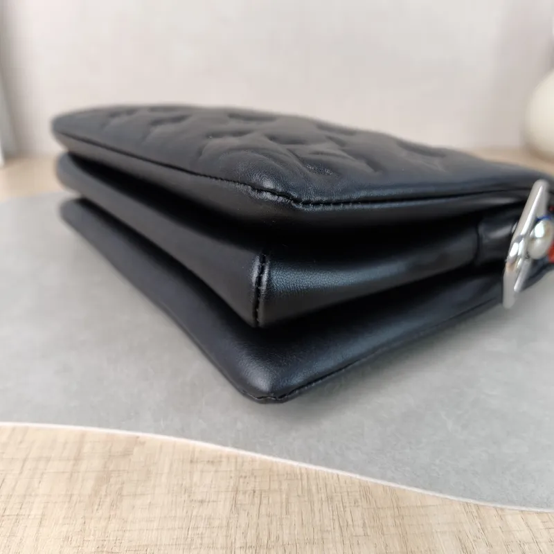 Louis Vuitton Crossbody Bag Coussin BB Black Lambskin BB21 × 7 × 16 cm — detail view 8 of 10